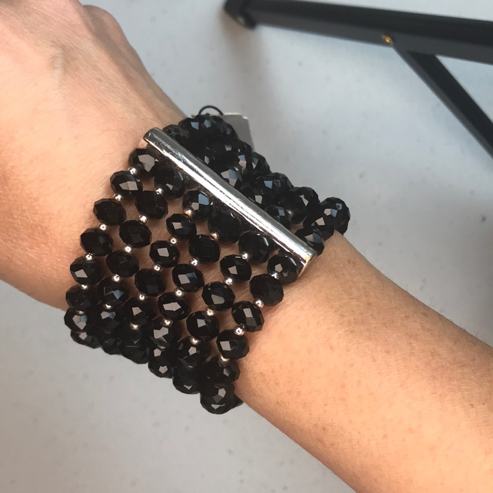 Six-strand black bead stretch bracelet - Picture 2 of 7